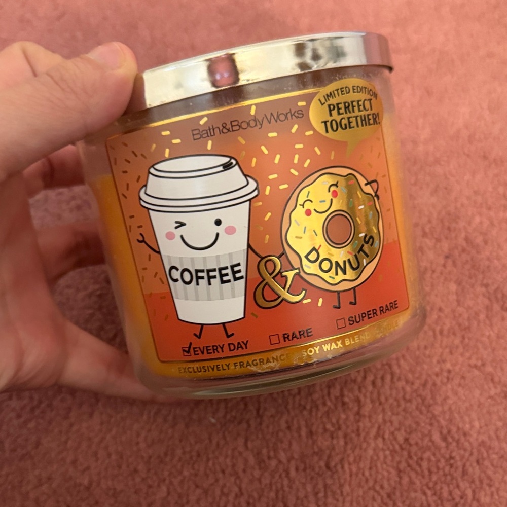 New Bath & Body Works Orange Coffee & Donuts Candle
